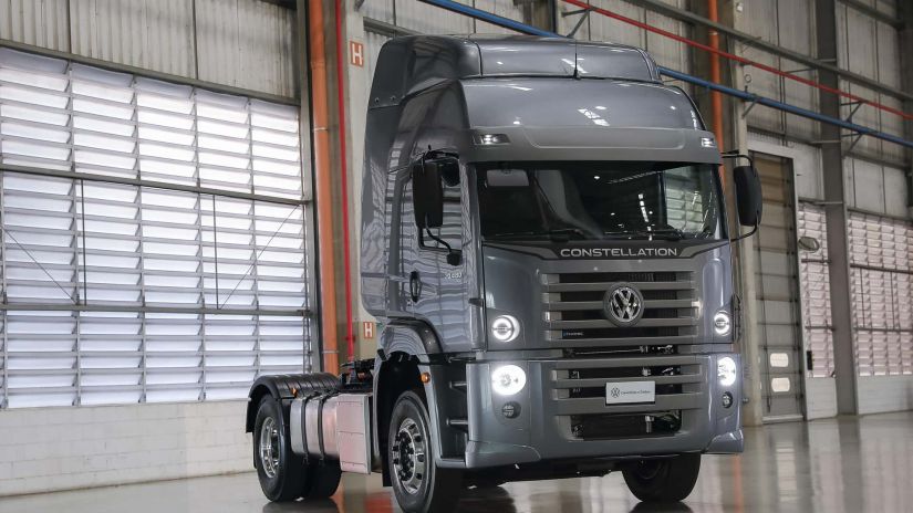 Volkswagen Constellation 20.480