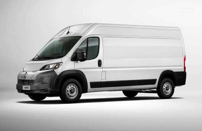 Citroën Jumper Furgão 2026 vista lateral